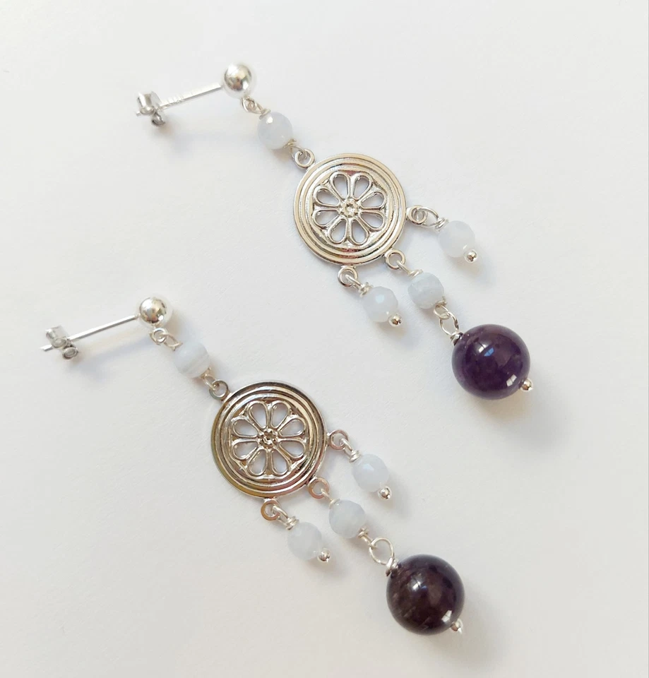 Orecchini in argento 925 con ametista naturale da 8 mm e calcedonio sfaccettato - Immagine 3 di 4