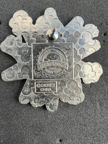 Abominable Snowman Yeti Matterhorn Retro Mystery Collection Disney Pin - Bild 2 von 2