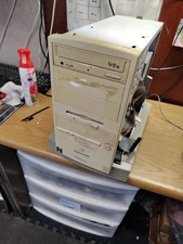 Packard Bell Pentium 233Mhz Computer Tower.