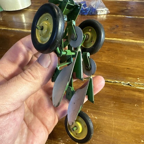 1/16 Toy Eska Vintage John Deere Two Bottom Plow #2 - Great Shape - Picture 6 of 8
