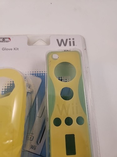 Nintendo Wii Glove Kit Blue For Remote & Nunchuk New Sealed! - Picture 3 of 7