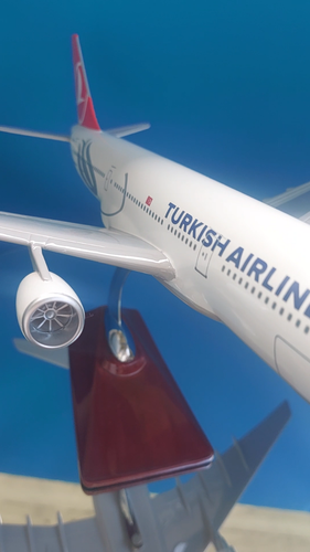 AIRBUS A330 TC-JNA TURKISH AIRLINE MODELS AEREO scala 1:150 PRESSOFUSO ! 1990 - Video 1 di 1