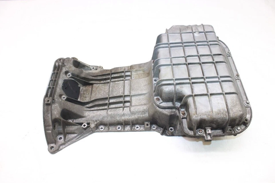 2004 CHRYSLER CROSSFIRE ZH COUPE #374 UPPER & LOWER ENGINE OIL PAN - Image 4 of 4