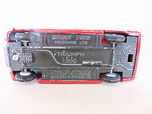 DINKY 162 'TRIUMPH 1300' RED. VINTAGE. COMPLETE - Picture 6 of 6