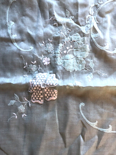 vintage Mint Green Organza Embroidered Madeira style tablecloth 122"x68" - Picture 6 of 12