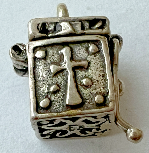 CHARM  STERLING BOX WITH CROSS - Picture 1 of 4