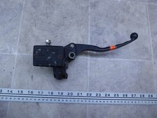 1982 Honda VF750 V45 Sabre H1299-2) front right brake master cylinder