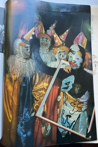 Vintage Realites Paris Edition in english May 1955  - Picture 5 of 7