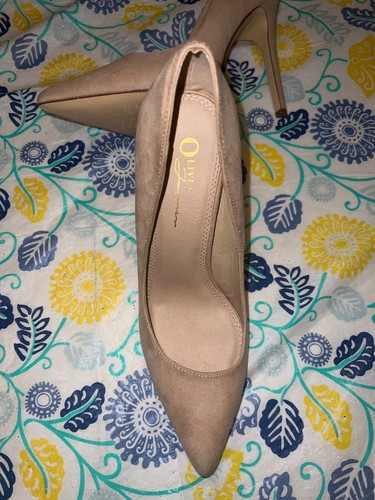 Olivia Ferguson Women Nude Faux Suede Pointed Toe Pump Size 10 - Picture 7 of 15