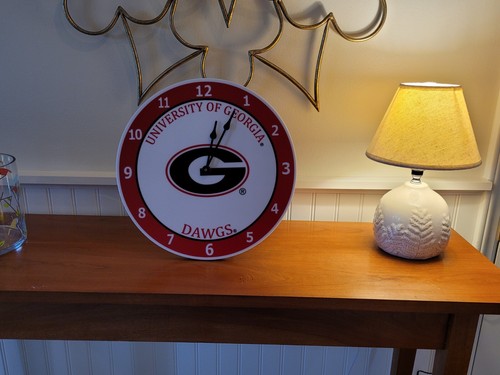 Georgia Bulldogs LED CLock 12" kabelgebunden Wand Schreibtisch - Bild 4 von 5
