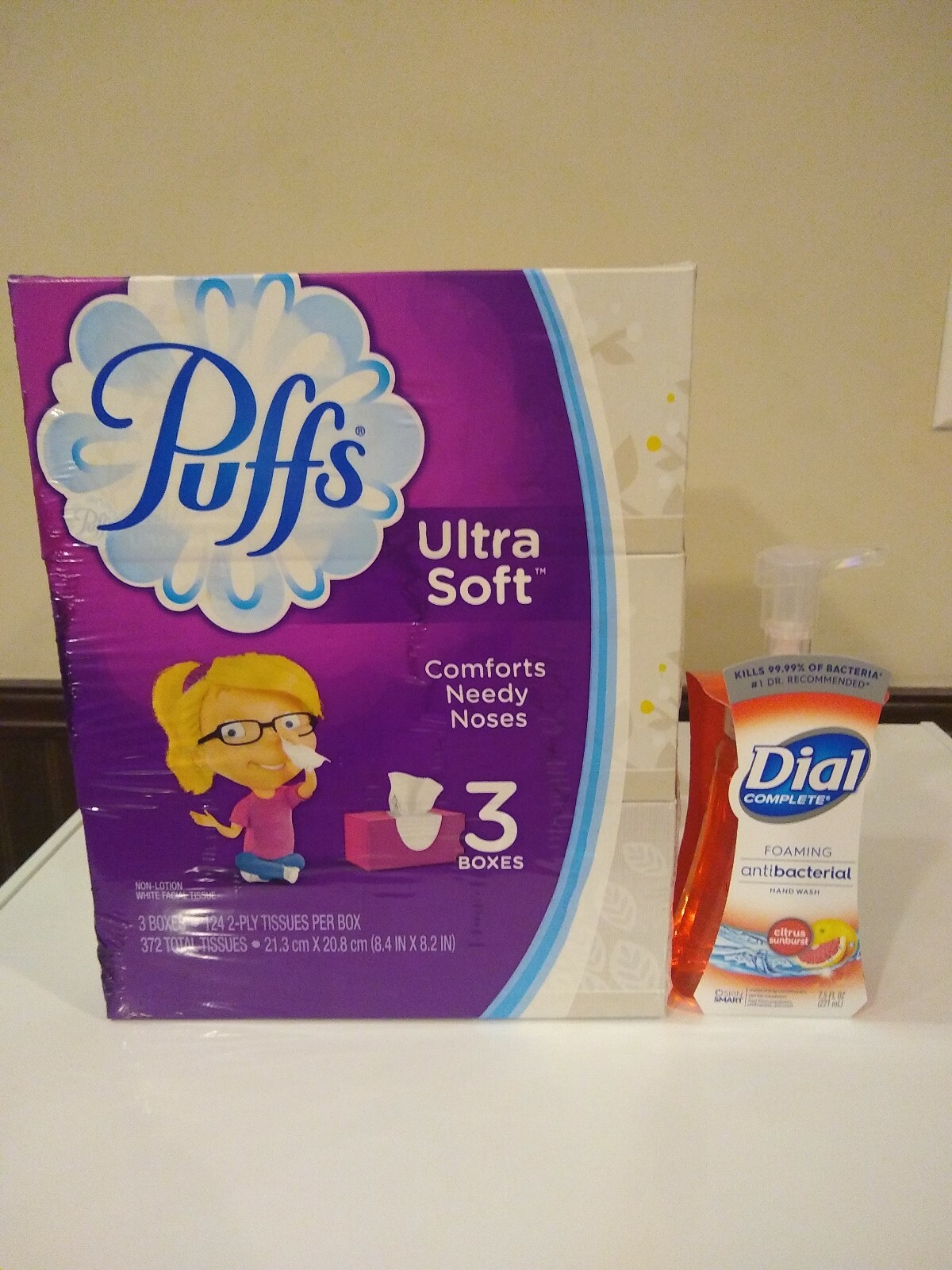 Puffs Ultra Soft 372 Total Tissues 3 Boxes 124 2-Ply Per Box
