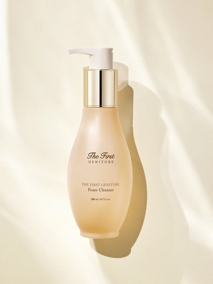 Limpiador en espuma O HUI OHUI The First Geniture 200 ml / ¡muestras gratis! Foto 2 de 3