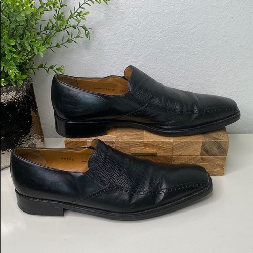 Mezlan Vitara Slip On Brogue Loafer with Textured Accent Black Leather Size 12 - Picture 2 of 11