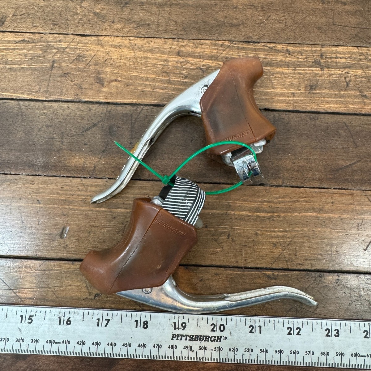 プルマン600 Vintage Shimano 600 Brake Lever Set BL-6209 Aero Hood 80s