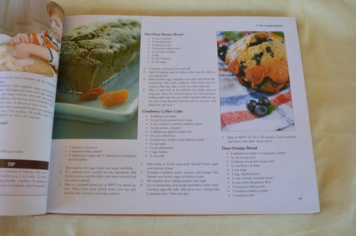 2010 Hardcover Book Self-Sufficiency Complete Guide Edited by Abigail R Gehring - Picture 13 of 19