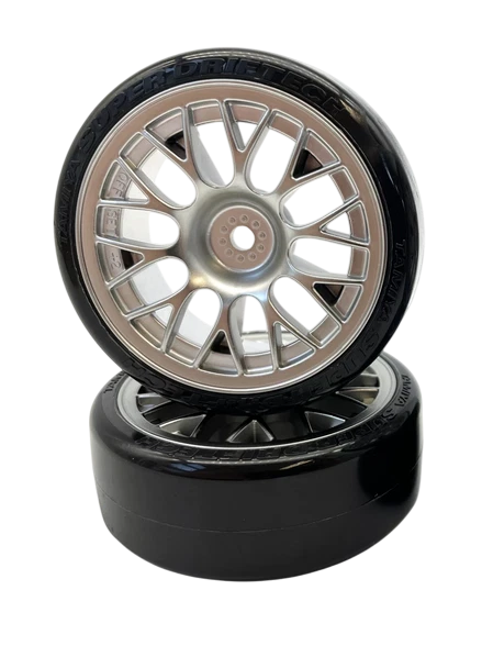 TAMIYA "DRIFTTECH" DRIFTRÄDER 24MM (2) AUF SILBERNEN BBS MESH FELGEN # 300054021 - Bild 2 von 3