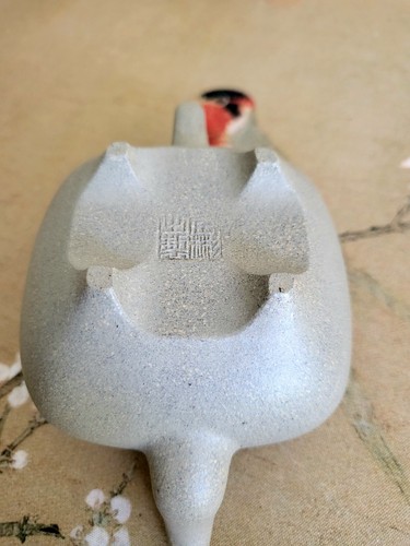 Chinese yixing zisha clay teapot - Picture 7 of 8