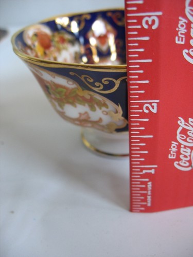 S/3 Vintage Royal Albert England Derby Heirloom Cup & Saucer sets Imari Teacup - Picture 8 of 8