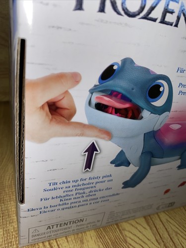 Disney Frozen 2 Bruni Salamandra Fire Spirit's Snowy Snack Juguete NUEVO - Imagen 9 de 12