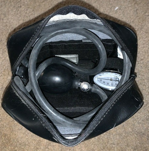 ADC Sphygmomanometer (Blood Pressure Meter) - Picture 6 of 7