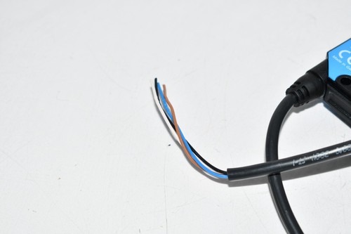 NEW Sick WL11-2P1130 1041386 Retroreflective Photoelectric Sensor, Block Sensor, - Picture 3 of 3