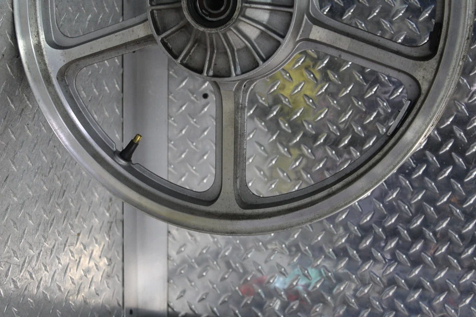 Honda Shadow Spirit 1100 VT1100C1 1998 llanta delantera Foto 3 de 4