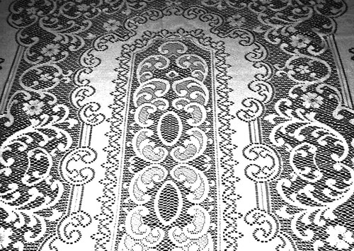 Windermere Lace Tablecloth White Cotton Blend 52" x 74" Dining Room Wedding - Picture 4 of 5