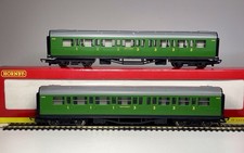 2x Hornby R4009E SR Corridor 1st / 3rd Coaches 5008 Malachite Green - OO Gauge