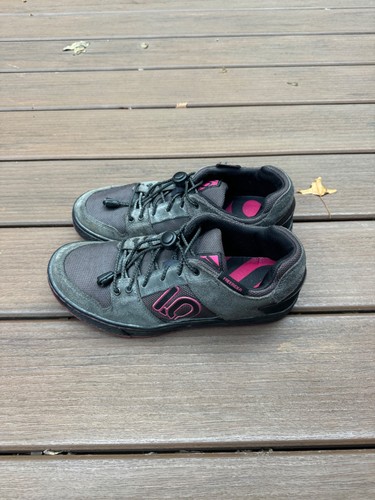 Five Ten 5.10 Freerider Women’s 10 Mountain Bike MTB Shoes Black - Picture 2 of 5