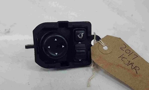 Renault Kadjar 2015-2021 Wing Mirror Adjuster Switch Folding 255700688R - Picture 2 of 3