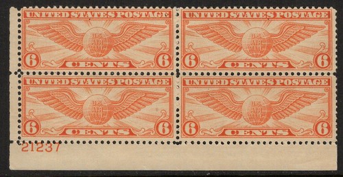 C19 U.S. Airmail Plate Block postfrisch, original Gummi, aufklappbar.