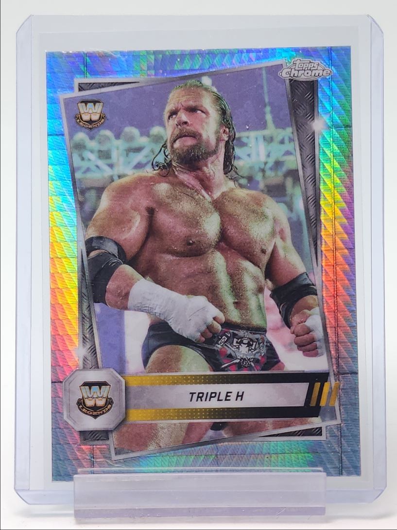 TRIPLE H 2025 TOPPS CHROME WWE W #22 PRISM REFRACTOR LEGENDS Q3813