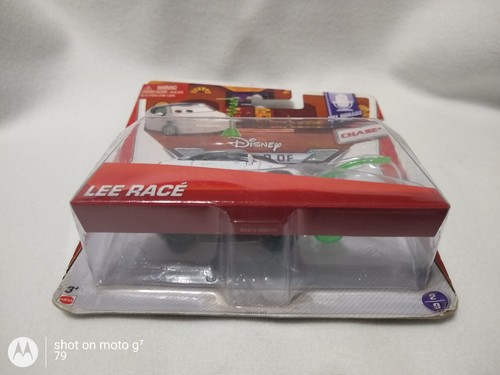Disney Pixar CARS 2 MOVIE LEE RACE - Mel Dorado Show *CHASE* Diecast ⚪ - Picture 6 of 8
