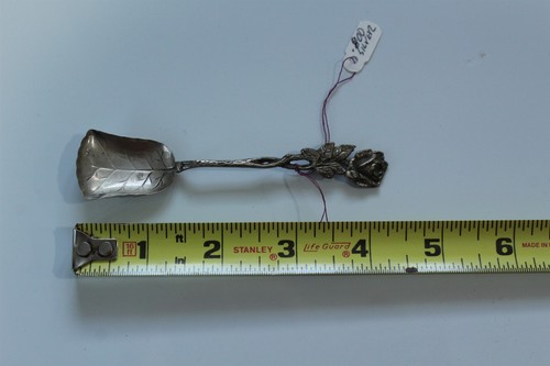 Vintage .800 Silver Sugar Spoon Rose Pattern Marked .800 - Picture 10 of 10