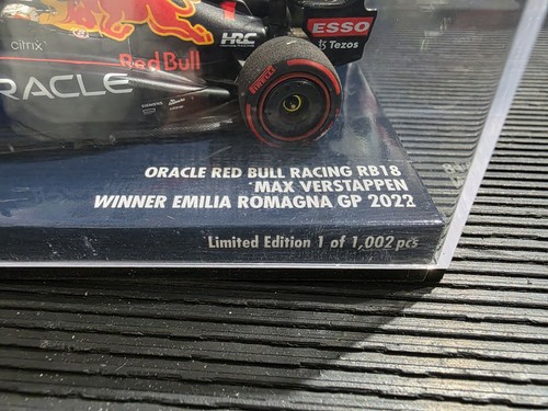 Minichamps Red Bull Racing 2022 Max Verstappen Emilia Romagna GP 1:43 Formula 1 - Picture 4 of 7