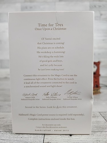 Hallmark Keepsake Santa Magic Cord Time for Toys Once Upon a Christmas 2012 - Picture 5 of 12