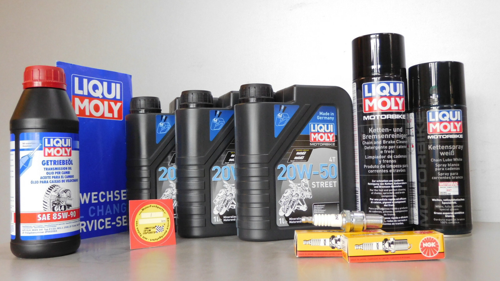 Maintenance Set Triumph Bonneville T140 D, Oil Filter, Oil, Spark Plug, Service