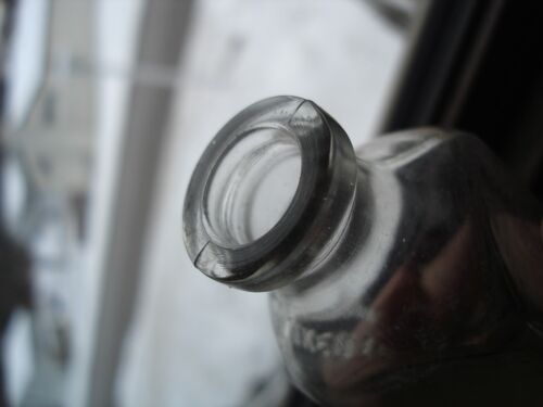 Antique Bakers Indian Root Beer Extract Bottle Springfield Mass. Exel Cond 4 1/2 - Picture 3 of 9