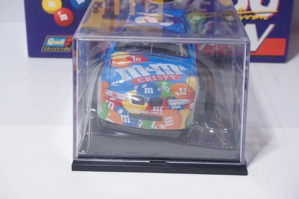 1999 #36 ERNIE IRVAN 1/24 M&M'S CRISPY REVELL COLLECTION Nascar Model Diecast - Image 4 of 4