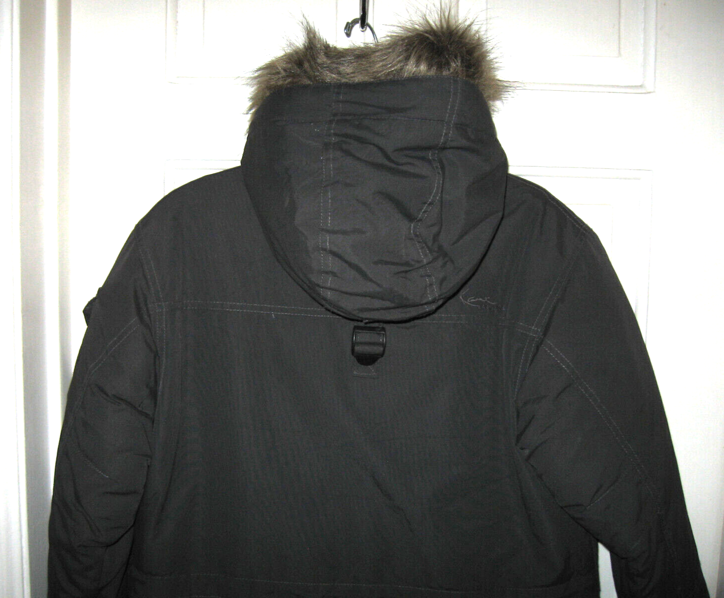 Picture 4 of 12