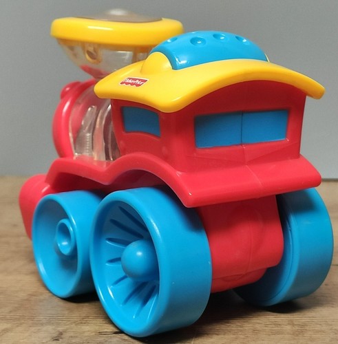 Fisher-Price Brilliant Basics Poppity Pop Train (6+ Months) Fun Toy - Picture 3 of 9