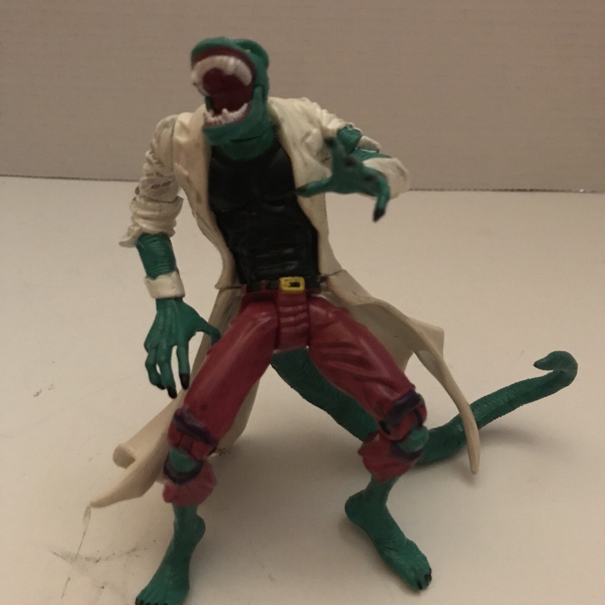 LIZARD Dr. Curtis Connors Vintage Marvel 1997 Spiderman 6