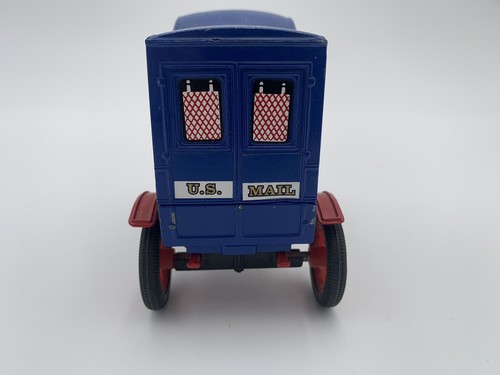 ERTL Die-Cast U.S. Mail Truck Toy Bank w/Key: Replica Ford's 1st Delivery Car - Picture 3 of 6