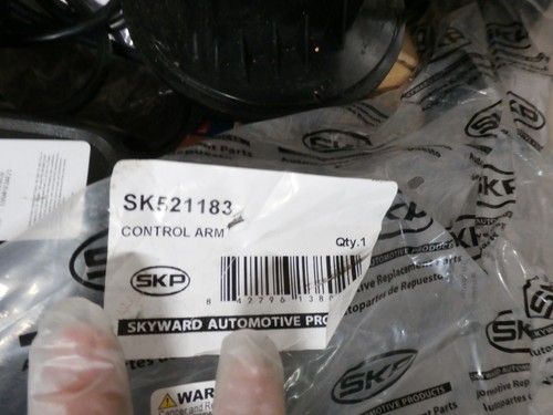 SKP Suspension Control Arm fits 2007-2012 Nissan Sentra SK521183 & SK521184 Pair - Picture 2 of 2