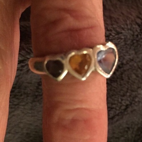 Women’s 6 1/2 Sterling Silver Hearts Ring - Picture 10 of 12