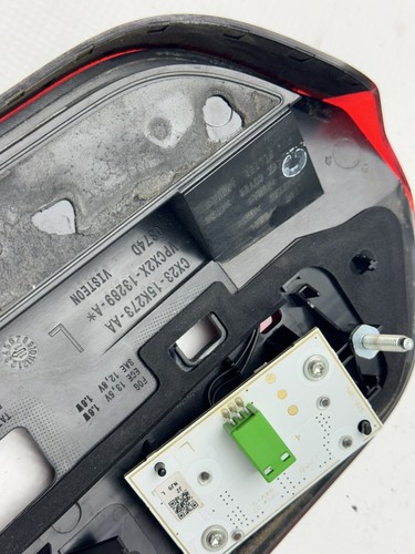 OEM 2012-2015 Jaguar X250 XF XFR Sedan Rear Left Side Trunk Inner Taillight - Picture 9 of 10