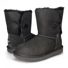 Kids Girl's Ugg Bailey Button II Black Suede Boots | 1017400K
