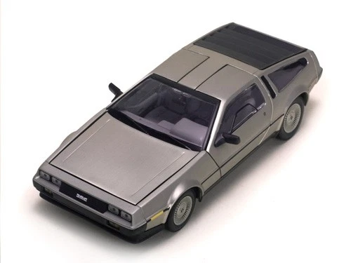 SUN STAR 2701 1:18 1981 De Lorean DMC 12 Coupe - Image 2 of 4