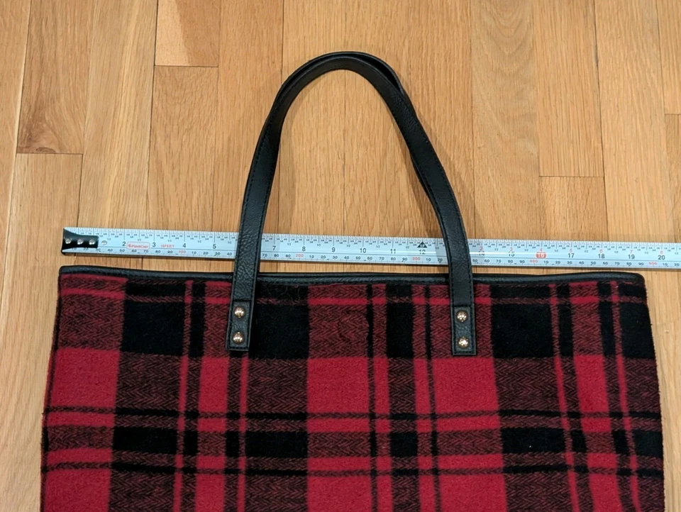 Bolso grande Bass reversible a cuadros negro rojo clásico franela imitación cuero Foto 2 de 4