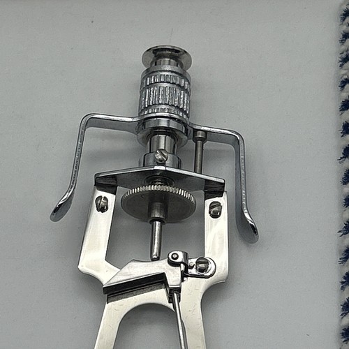 Misdom-Frank German Schiotz Tonometer Vintage 1955 With Case And Original Papers - Picture 15 of 24